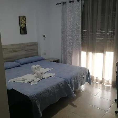 Malia קוניל דה לה פרונטרה